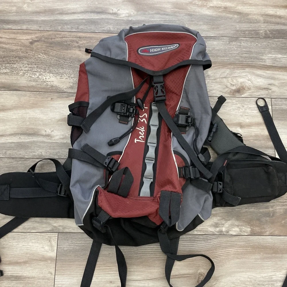 High Sierra Backpack‎ Trek 35+ Camping Hiking-
